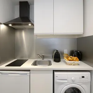  Апартаменты Holidaysinparis - Republique